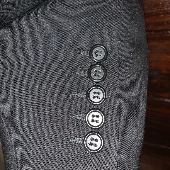 Holt Renfrew Blazer sz 8/10 - Picture 7 of 7